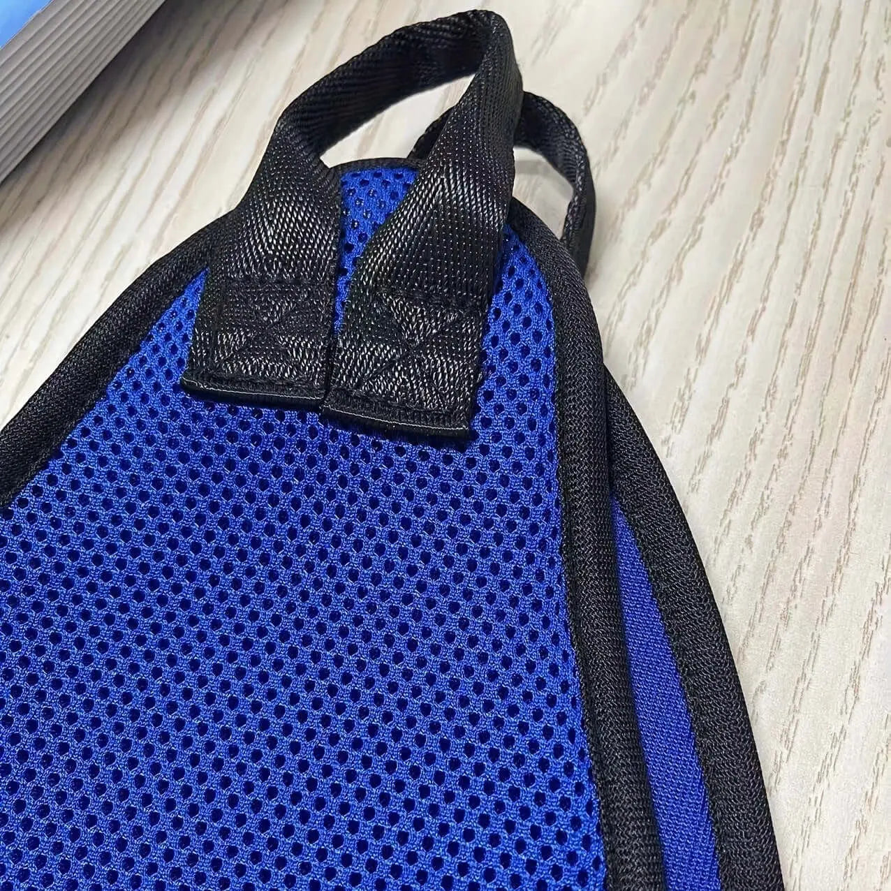 Relax and Groom: Comfortable Pet Grooming Hammock Harness for Dogs & Cats